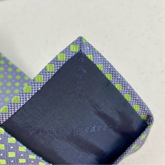 Paul Fredrick Italian Silk Made in USA Vintage Purple Green Geometric Tie - Picture 3 of 9
